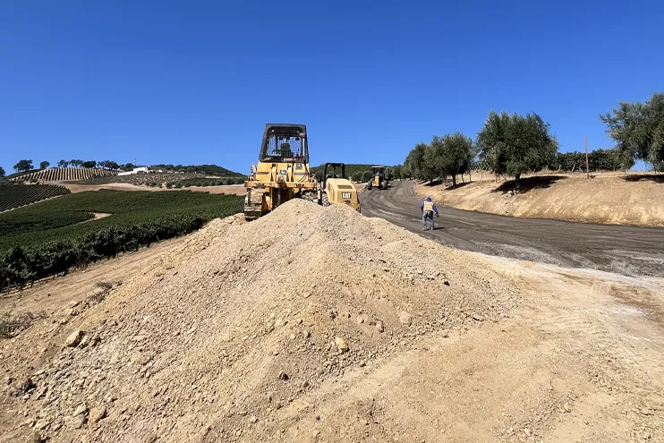 Wilber Construction preparing for concrete road in a vineyard in California Wilber Construction preparing for concrete road in a vineyard in California
